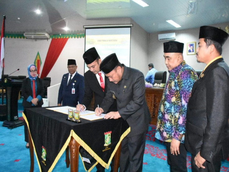 Bupati dan Pimpinan DPRD Kampar Tandatangani MoU KUA-PPAS APBD TA 2020