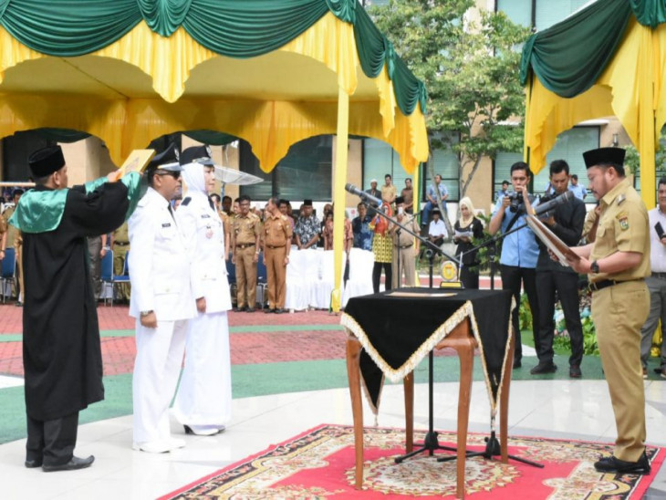 Bupati Kampar Lantik 23 Kepala Desa