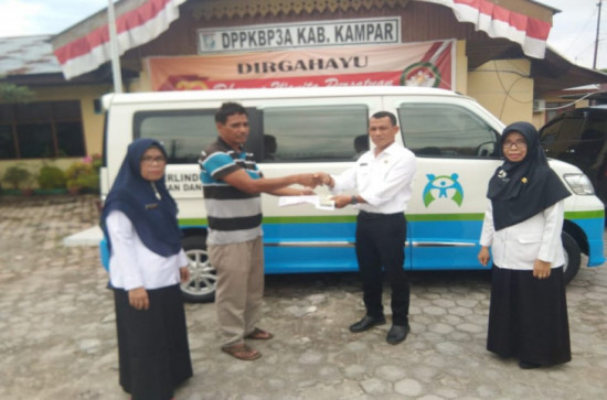 Kampar Mendapat Bantuan Mobil dari Kementerian PPPA RI