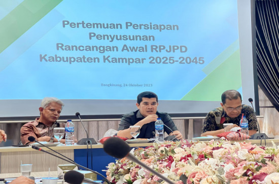 Bappeda Kampar Gelar Rapat Persiapan Penyusunan Rancangan Awal RPJPD Kabupaten Kampar 2025-2045